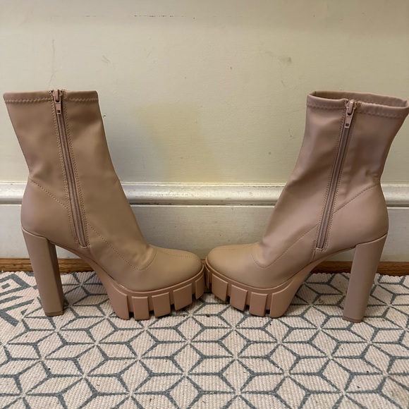 Forever 21 platforms! - Picture 2 of 6